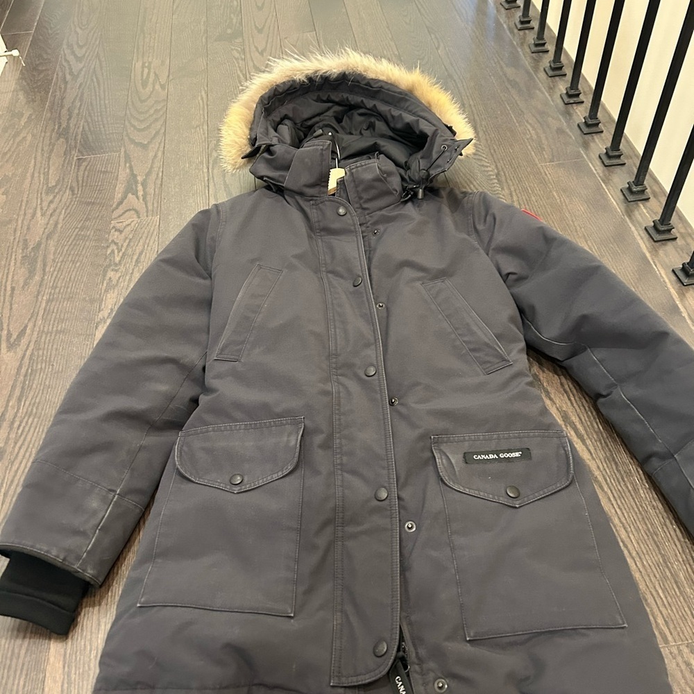 Canada Goose Trillium Parka with Fur Hood - Picture 3 of 12